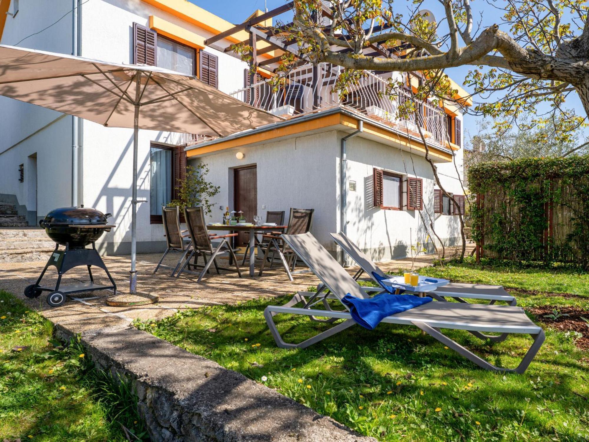 Apartment Jurkovic - Nji100 By Interhome Njivice Exterior photo